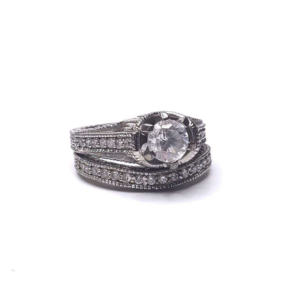 Faux Wedding Ring Set.